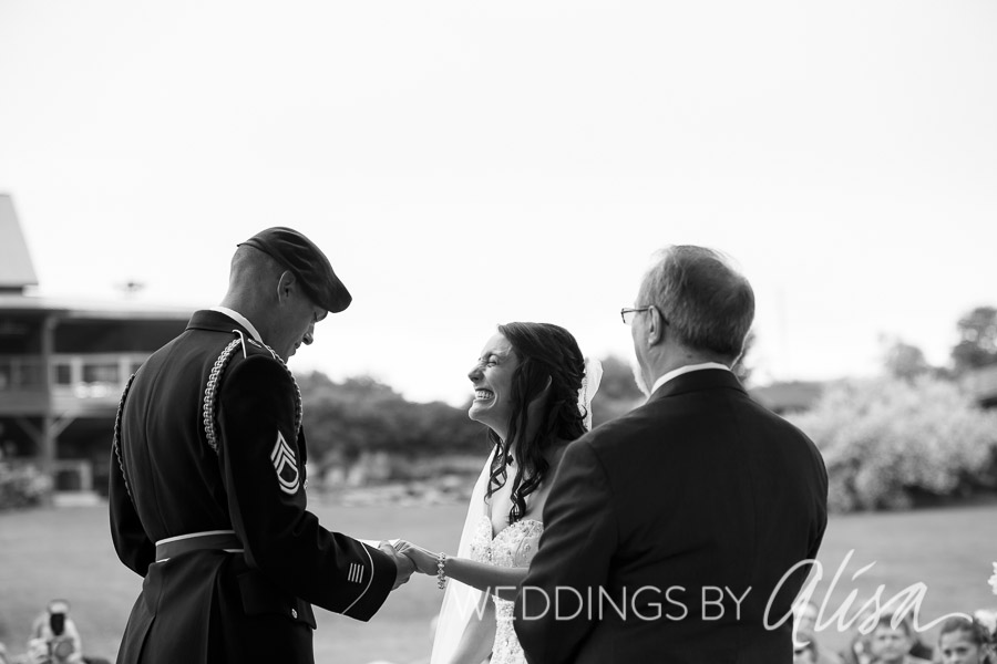 Live music for outdoor wedding ceremony at Lingrow Farm